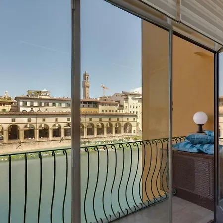 - Ponte Vecchio Balcony